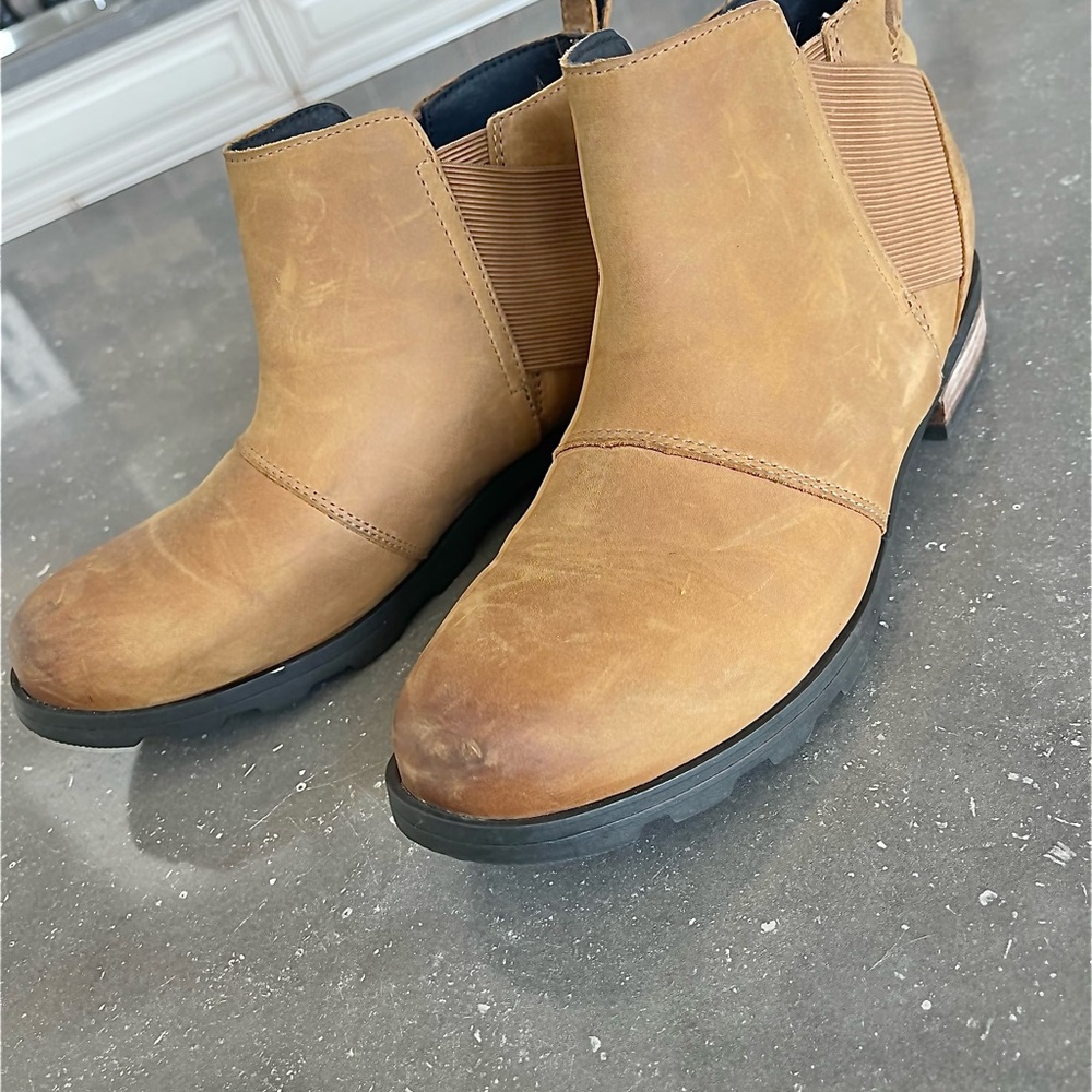 Sorel Tawny Chelsea Ankle Boots